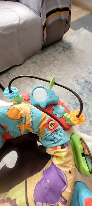 Розважальний центр - стрибуни Fisher Price