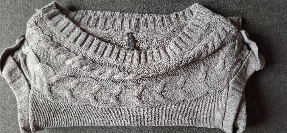 Sukienka- Sweter bez rękawów