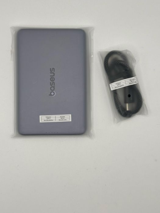 Ультратонкий бездротовий магнітний повербанк Baseus