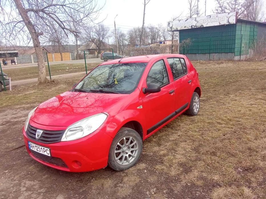 Продам Дачия Сандеро