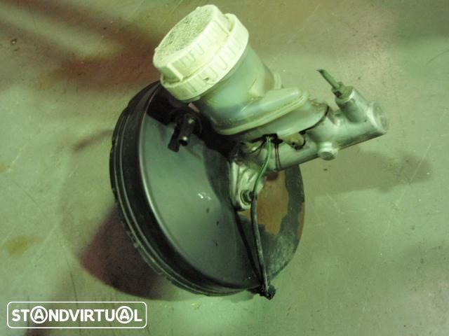 Servo freio c/ bomba - Colt 1999