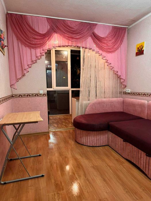 Продам 3кімнатну квартиру на Вересневій 9