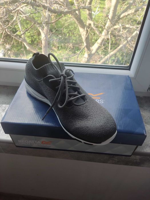 Buty Regatta szaro-białe bardzo wygodne