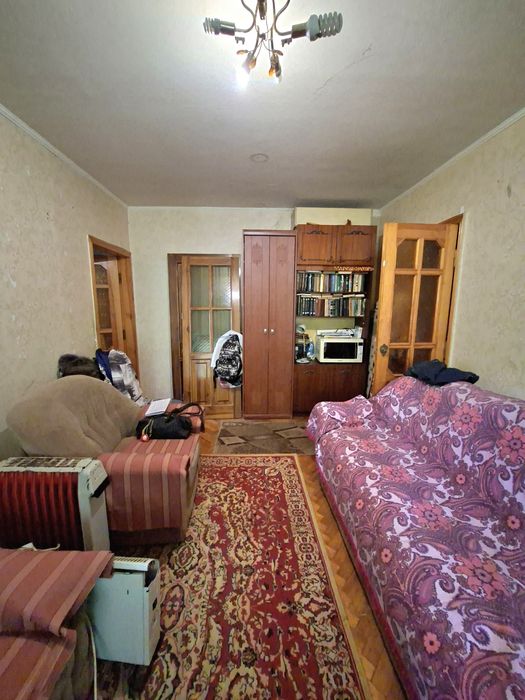 Продам 4 к.кв-ру. Одесская