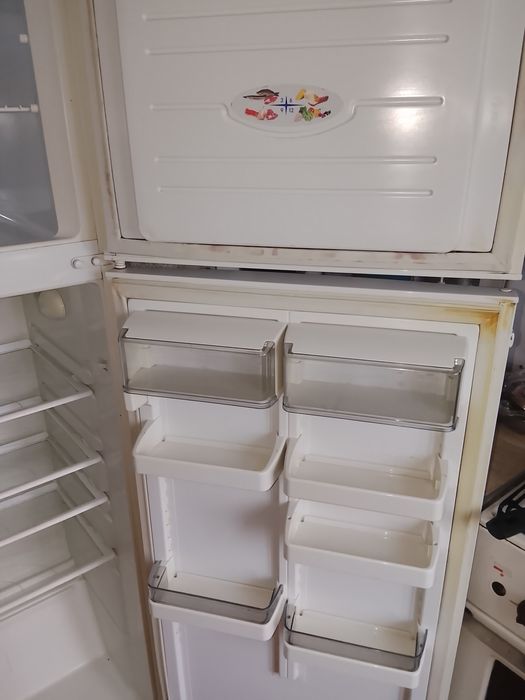 Продам в гарному стані холодильник