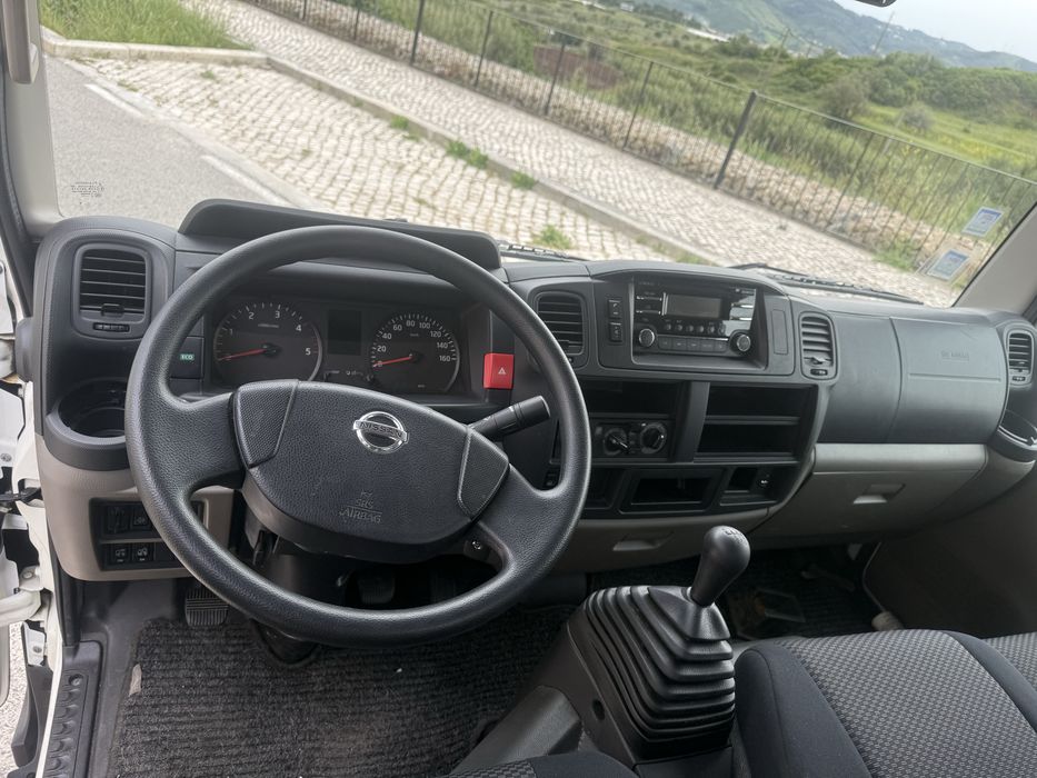 Nissan Cabstar 3.0 diesel tribasculante