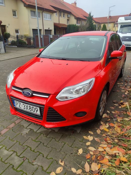 Ford Focus sedan 2014 r.
