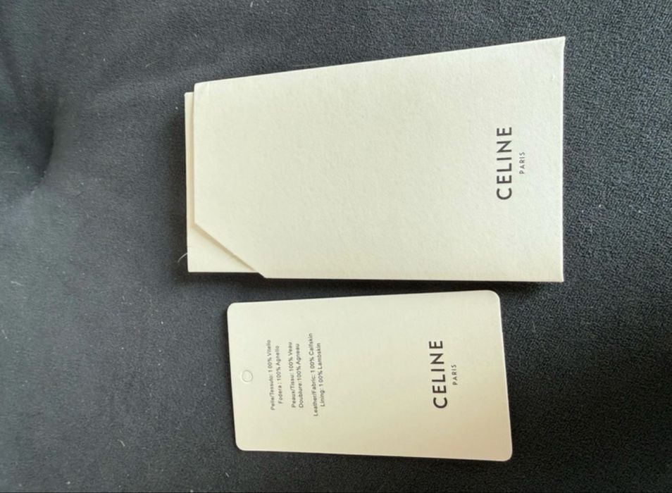 Czarna torebka firmy Celine