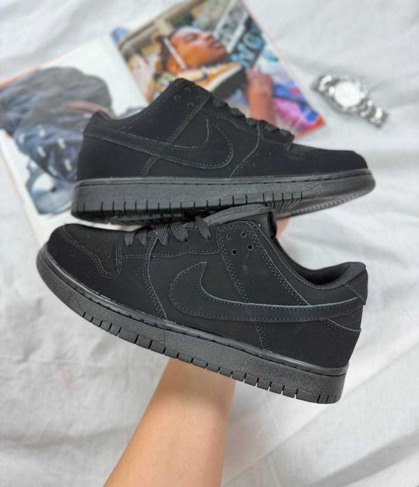 Кросівки Nike SB Dunk Low Triple Black / Чорні замшеві кеди (36-45)