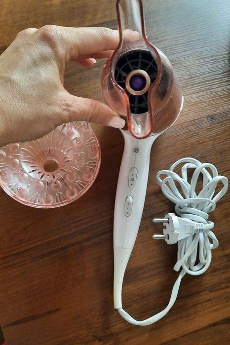 Фен Philips MoistureProtect HP8281/00