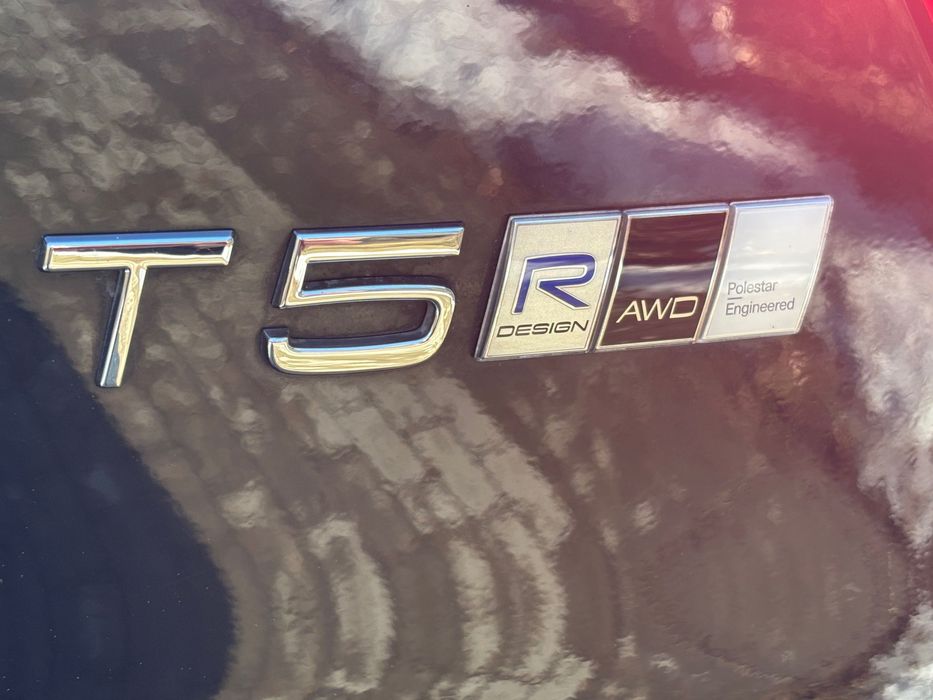 Volvo xc40 T5 AWD R-DESIGN