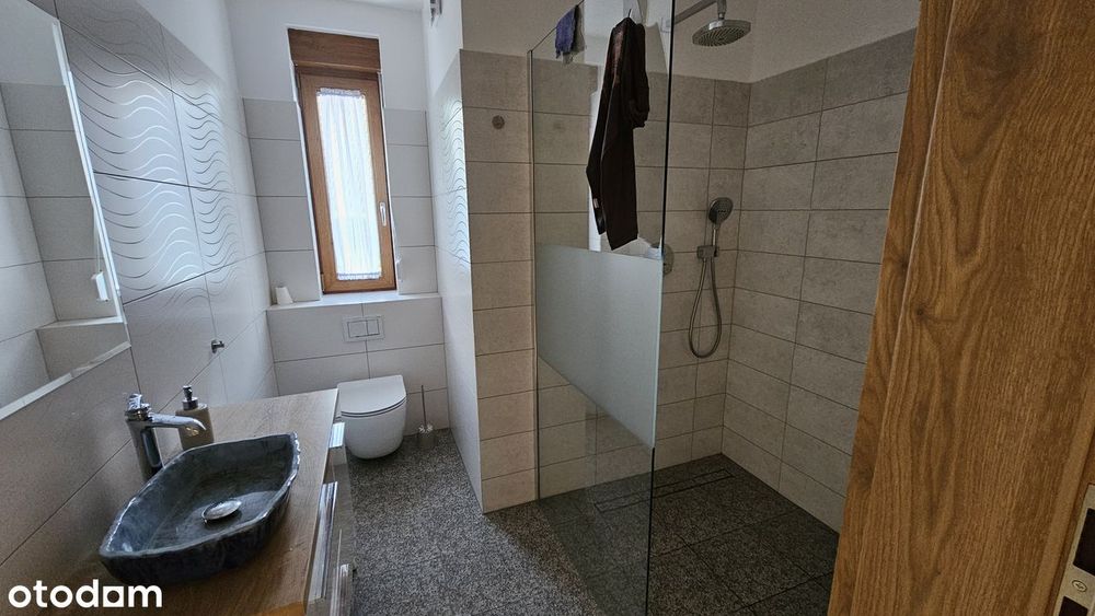 sprzedam komfortowy dom z pięknym widokiem na jezioro