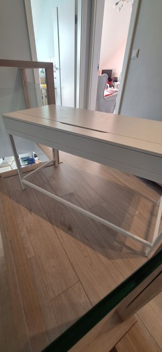 Biurko Alex IKEA – białe, nowoczesne, z dwiema szufladami