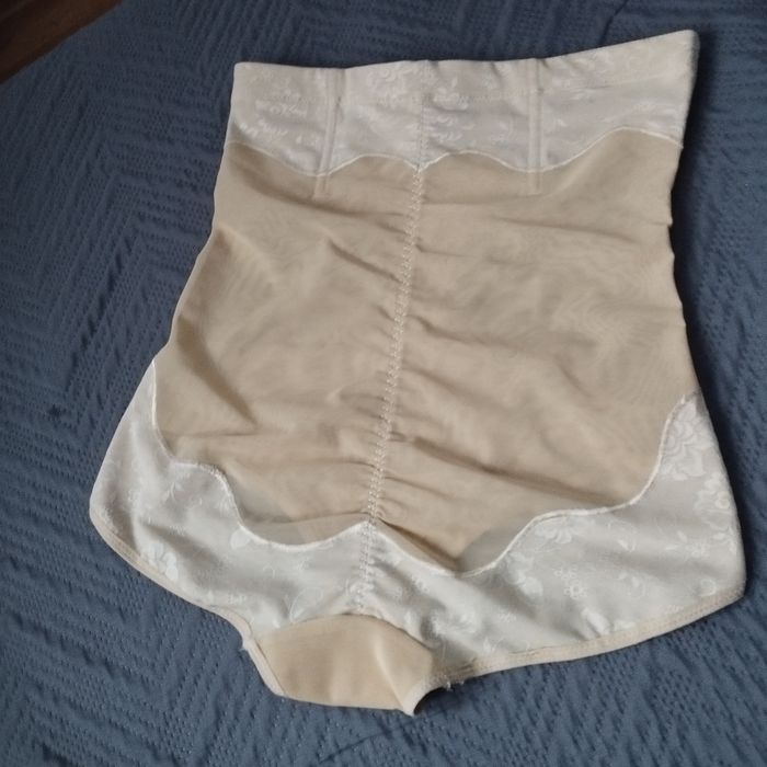 Bielizna korygująco-modelująca nowa na rozm L/XL