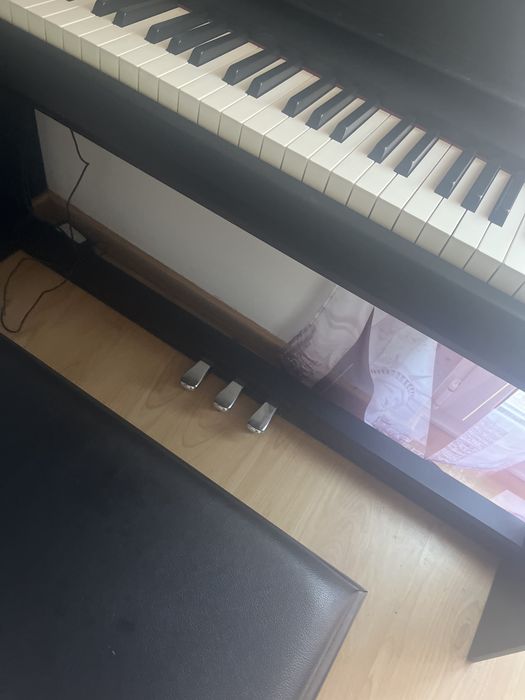 Piano Roland FP-30+suporte pedais+ banco