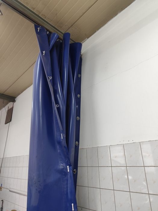 Plandeka dzieląca hal,garaz