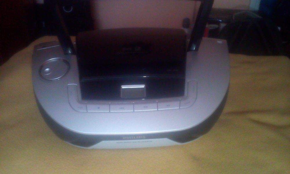 Boombox Philips AZ 1137