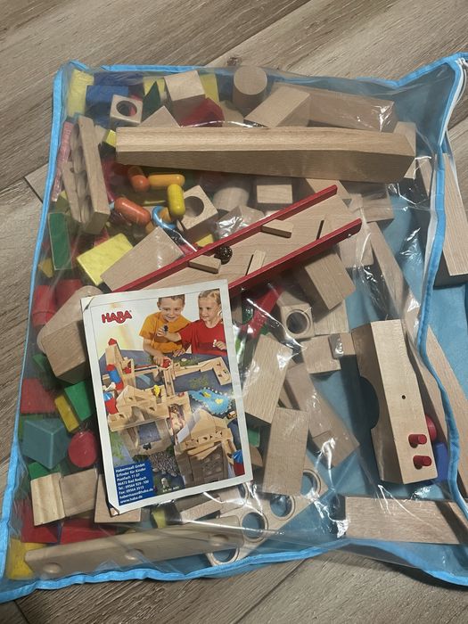 Klocki drewniane HABA – tor na kulki + dodatkowe kolorowe klocki