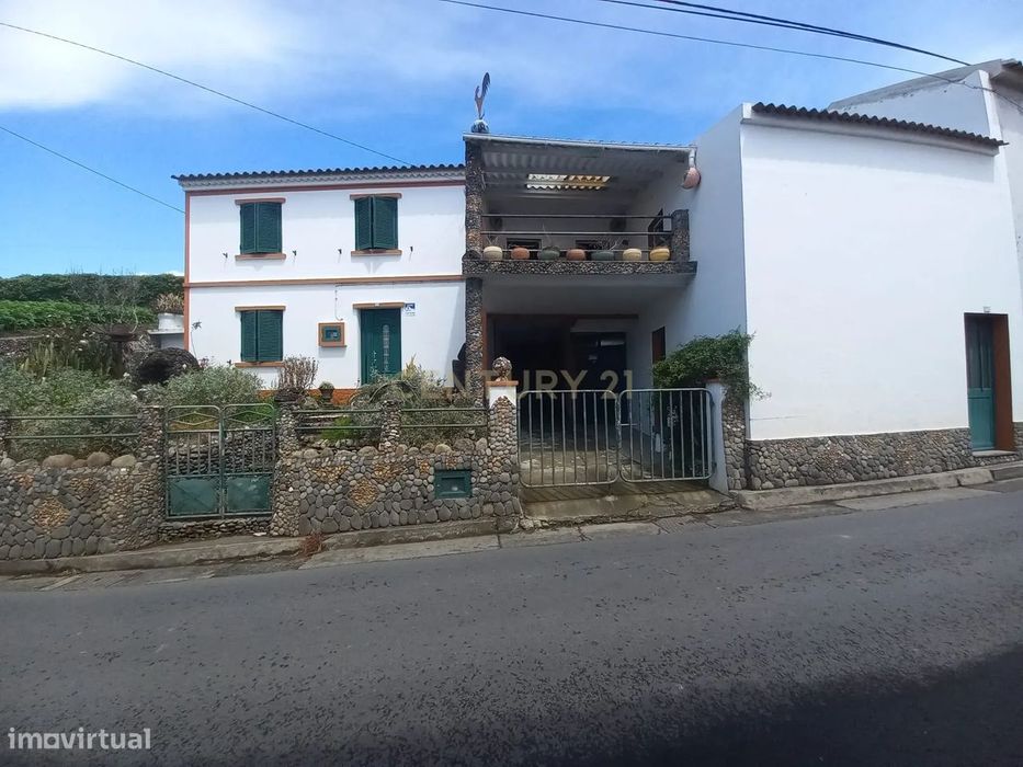Moradia T4 em Ponta Garça, Vila Franca do Campo