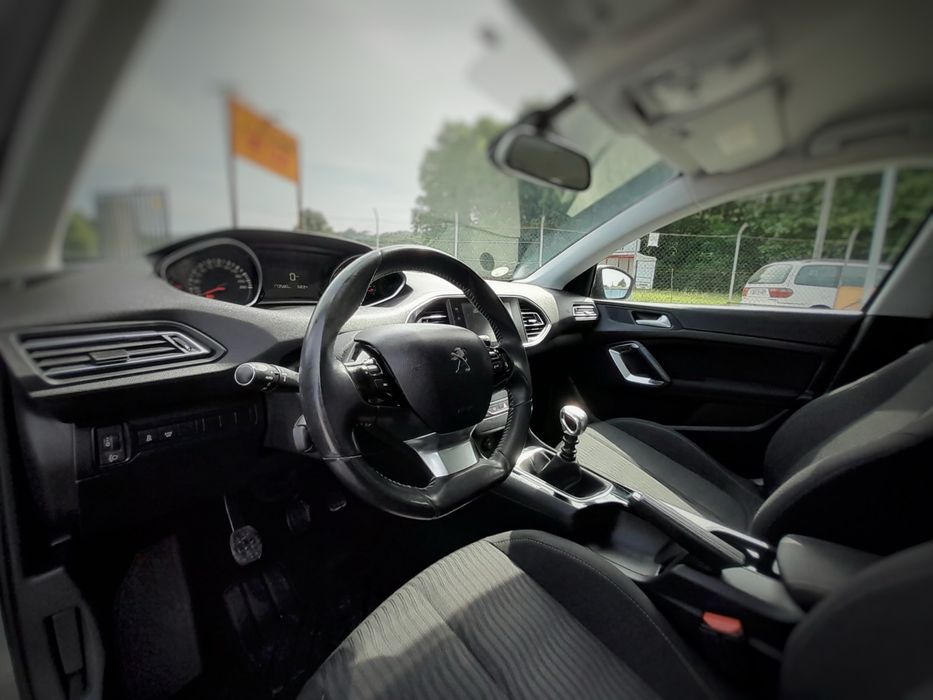 Peugeot 308 SW Allure 1.6 BlueHDi – 2014.  Negociable