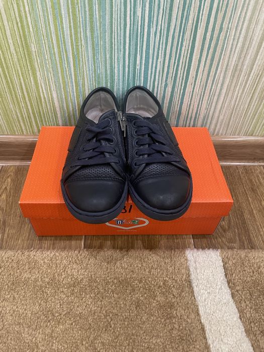 Продам туфлі на хлопчика