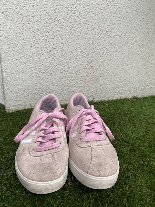 tenis adidas rosa