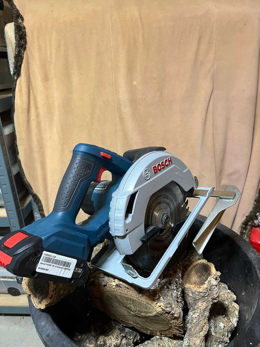 Serra Circular Bosch Professional 18V GKS 18V-57 - € 195