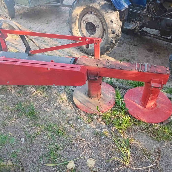 Фреза-1.30ширина  Косарка-1,10 ширина , деталі за номером телефону