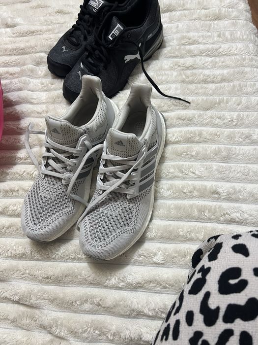 Кроссовки      Adidas Ultraboost 1.0 б/у