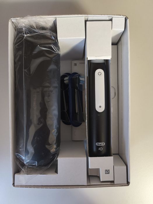 Електрична зубна щітка Oral-B