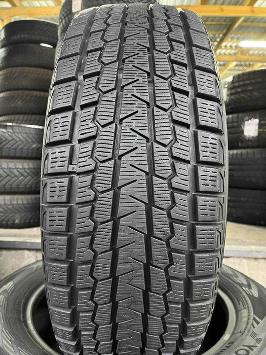 Шини вживані зимові 225/60 R17 YOKOHAMA ICE GUARD G075
