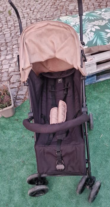 Carrinho Bengala Zippy – Leve, Funcional e Pronto a Usar