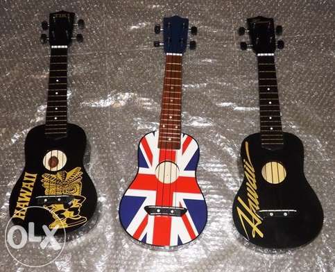 Ukuleles sopranos novos