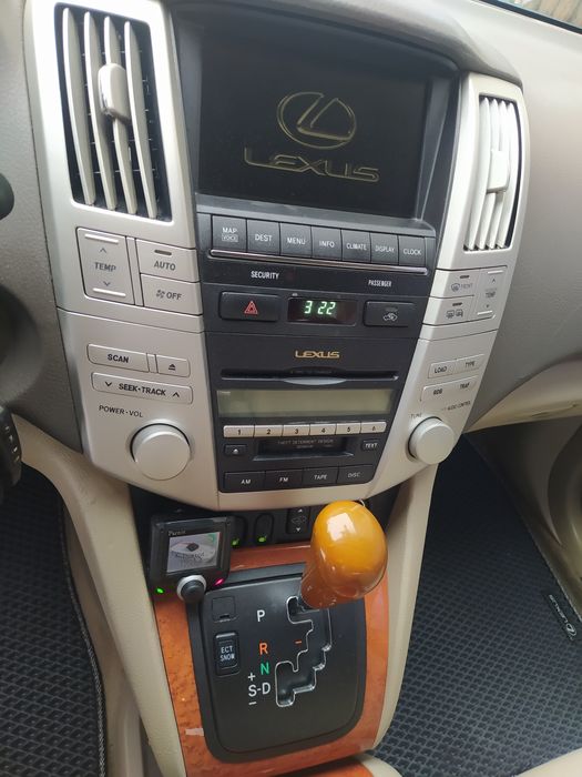 Продам Лексус RX 2003 року 330.