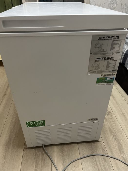 Продам морозильну камеру