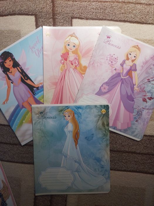 Тетради школьные для девочки (набор)