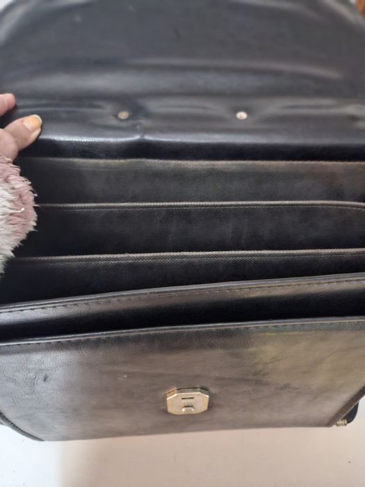 Pasta em pele vintage