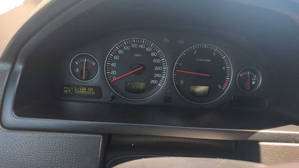 Volvo XC90 D5 AWD 2006 | Автомат | 185 к.с. | Повний привід