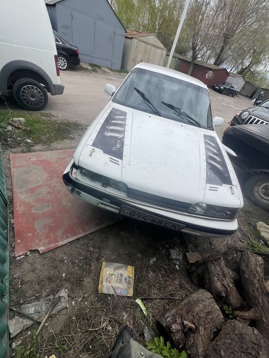 mazda 626 gd  1989год