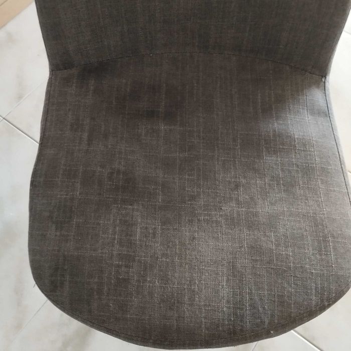 7 Cadeiras alcochoadas cinzentas