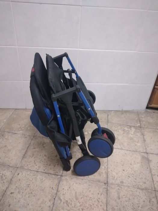 Carrinho de passeio Assalvo