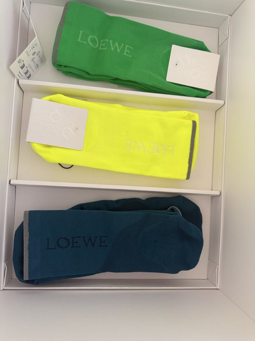 Самі неуловимі чоловічі  LOEWE &ON , міняють колір ) 46 розмір