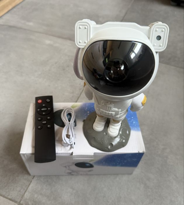 Galaktyczna Lampka Nocna dla Dzieci Projektor Gwiazd Astronauta Biały