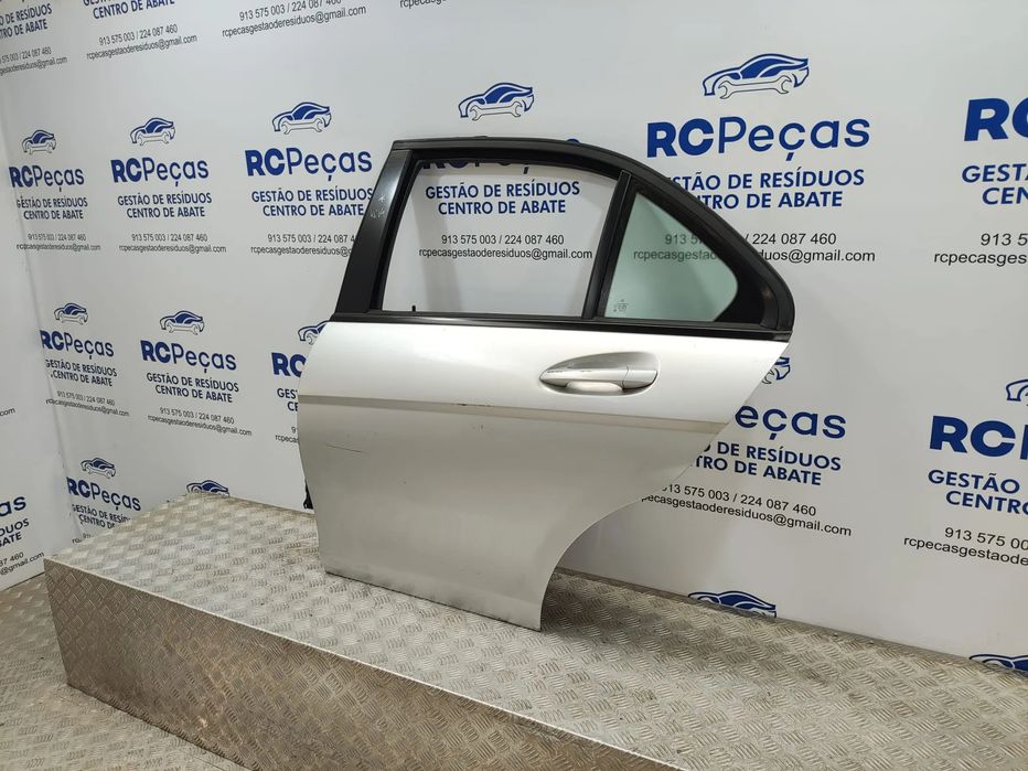 Porta Traseira Esquerda Mercedes Benz Classe C W204