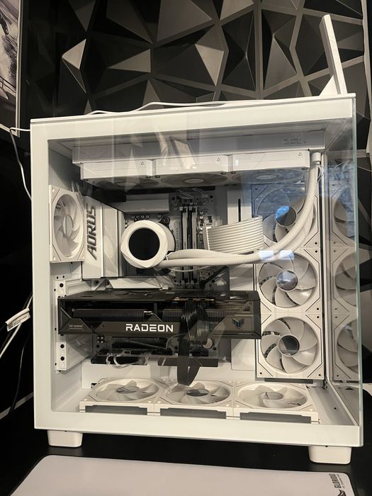 GAMING PC Ryzen 7 7800X3D / RX 7800 XT / 32GB DDR5 / NZXT H9 / GWARANC