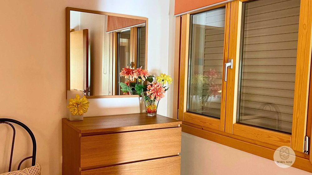 Casinha Sub-Vila T2 junto à PSP c/Lugar de Garagem