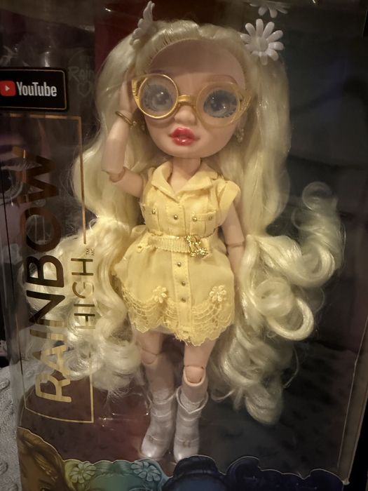 Rainbow High Delilah Fielda