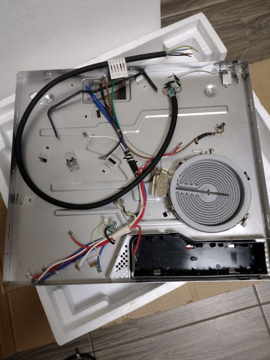 Варочная поверхность "Samsung".