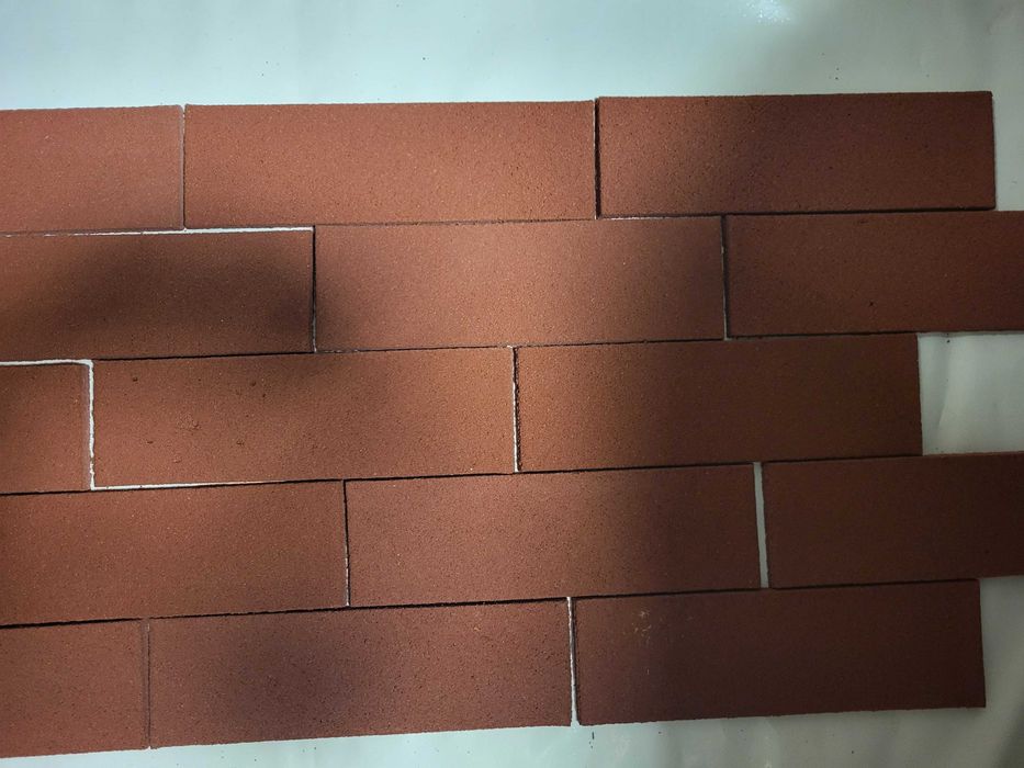 Płytki klinkierowe elastyczne kolor ceglano -czerwony