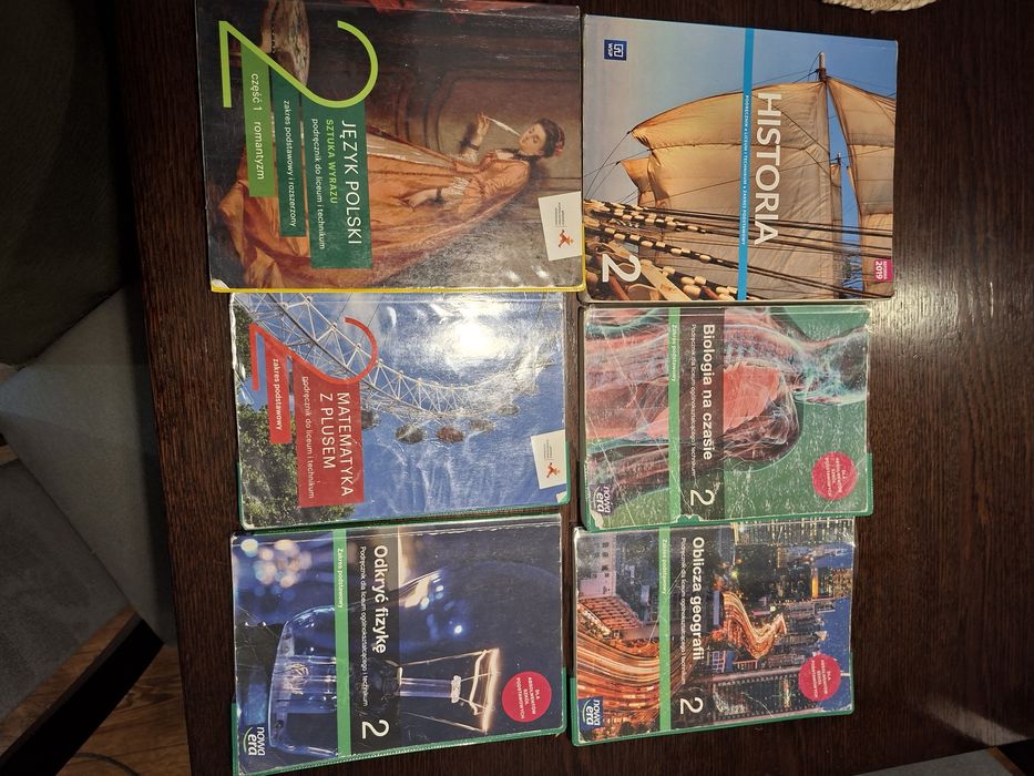 Podręczniki szkolne klasa 2 liceum